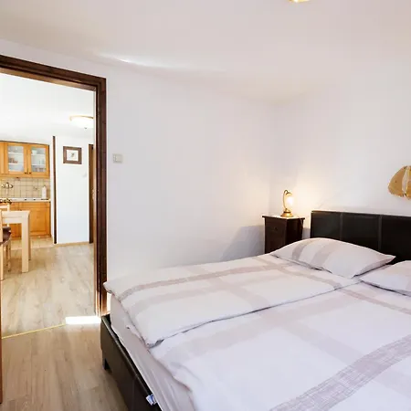 Apartmaji Hodnik Stara Fuzina 보히니