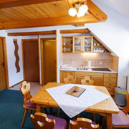 아파트 Apartmaji Hodnik Stara Fuzina 보히니