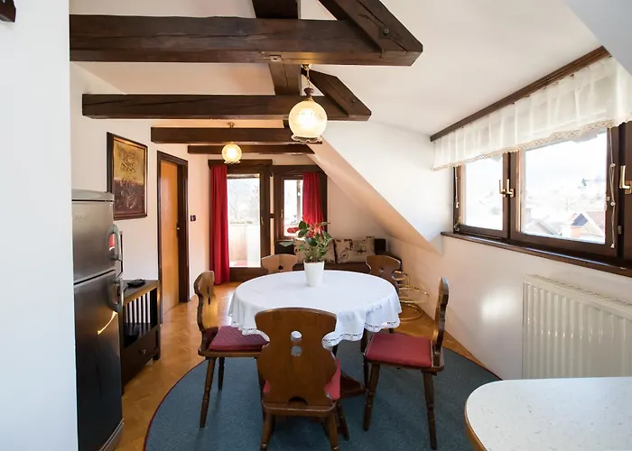 Apartmaji Hodnik Stara Fuzina 보히니