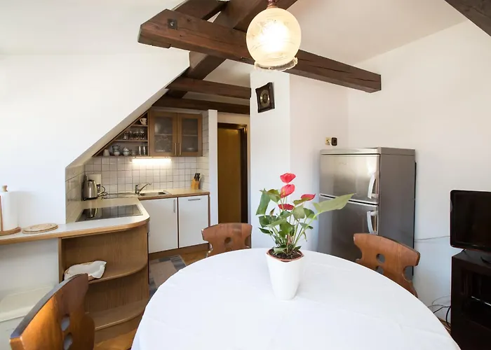 Apartmaji Hodnik Stara Fuzina Lejlighed *