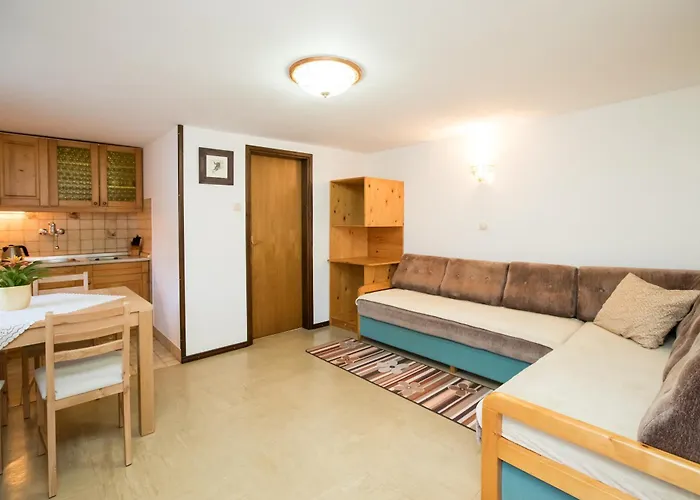 아파트 Apartmaji Hodnik Stara Fuzina