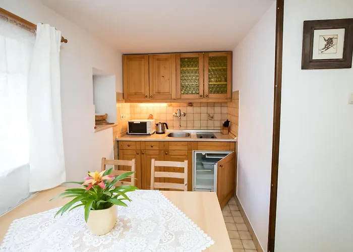 Apartmaji Hodnik Stara Fuzina 아파트 *