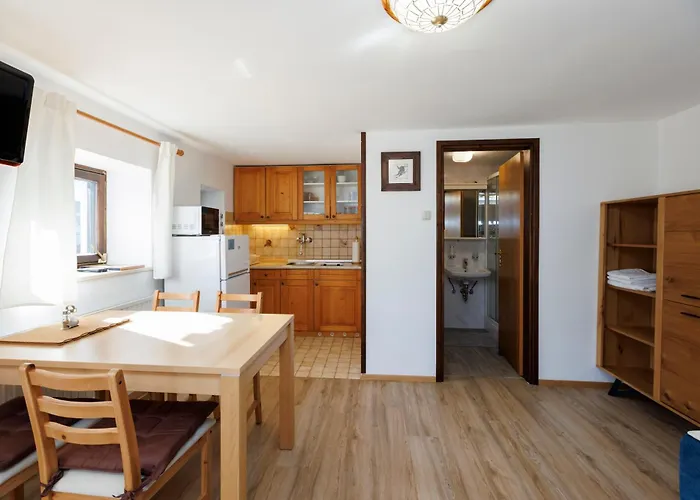 아파트 Apartmaji Hodnik Stara Fuzina 보히니