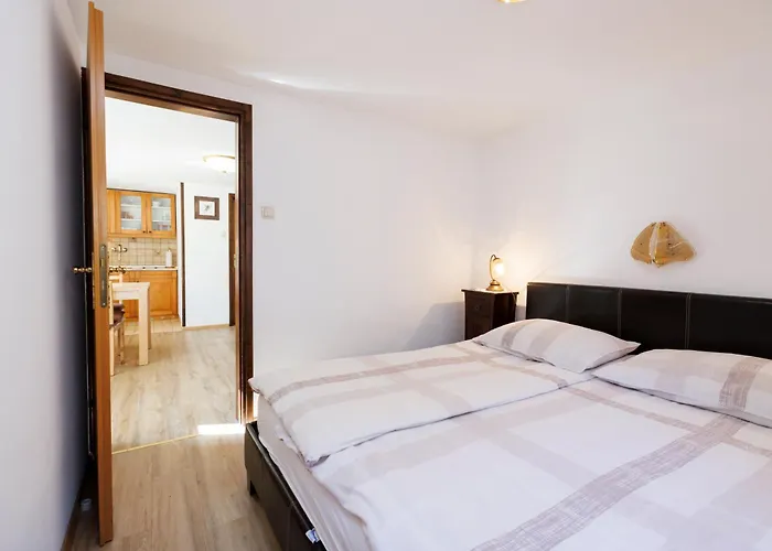 Apartmaji Hodnik Stara Fuzina 보히니