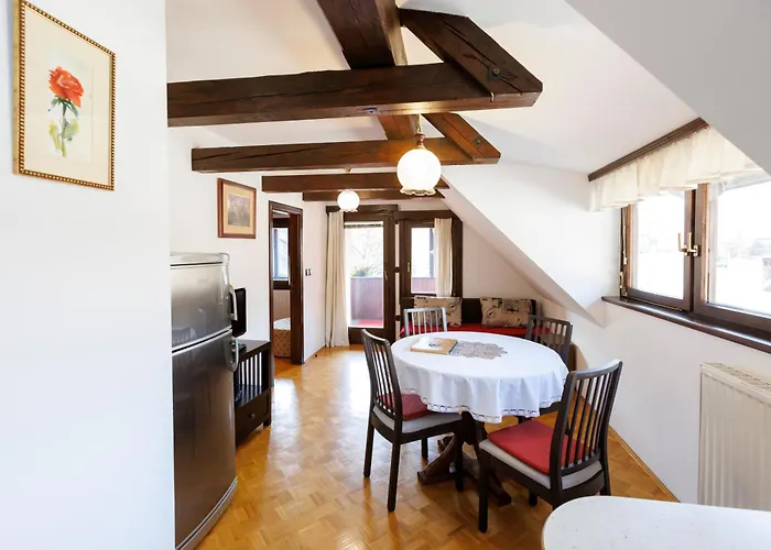 Apartmaji Hodnik Stara Fuzina 보히니