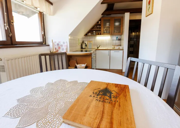 Apartmaji Hodnik Stara Fuzina 아파트 *