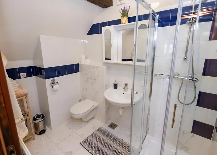 아파트 Apartmaji Hodnik Stara Fuzina *