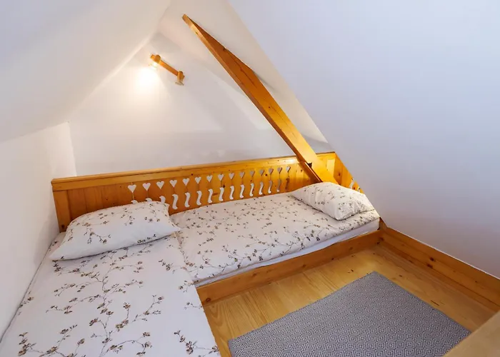 Apartmaji Hodnik Stara Fuzina 아파트 *