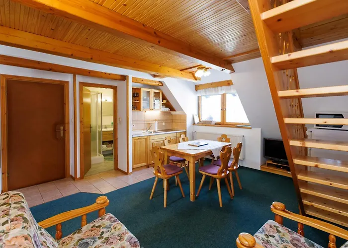 Apartmaji Hodnik Stara Fuzina 아파트 보히니